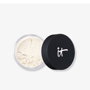 NWT 🌟 It Cosmetics “Bye Bye Pores” Translucent Setting Powder